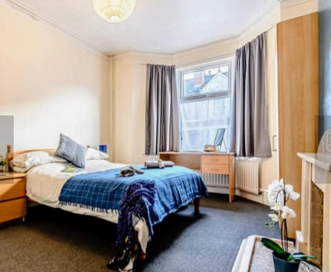 Gosford Apartment Ковентри Экстерьер фото